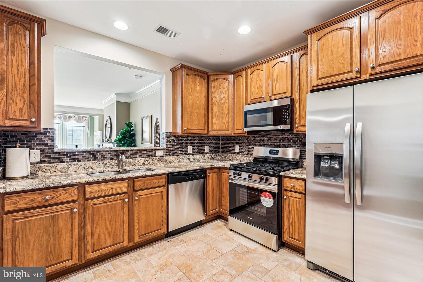 44485 CHAMBERLAIN TER #205, ASHBURN, Virginia 20147, 2 Bedrooms Bedrooms, ,2 BathroomsBathrooms,Residential,For sale,44485 CHAMBERLAIN TER #205,VALO2091720 MLS # VALO2091720