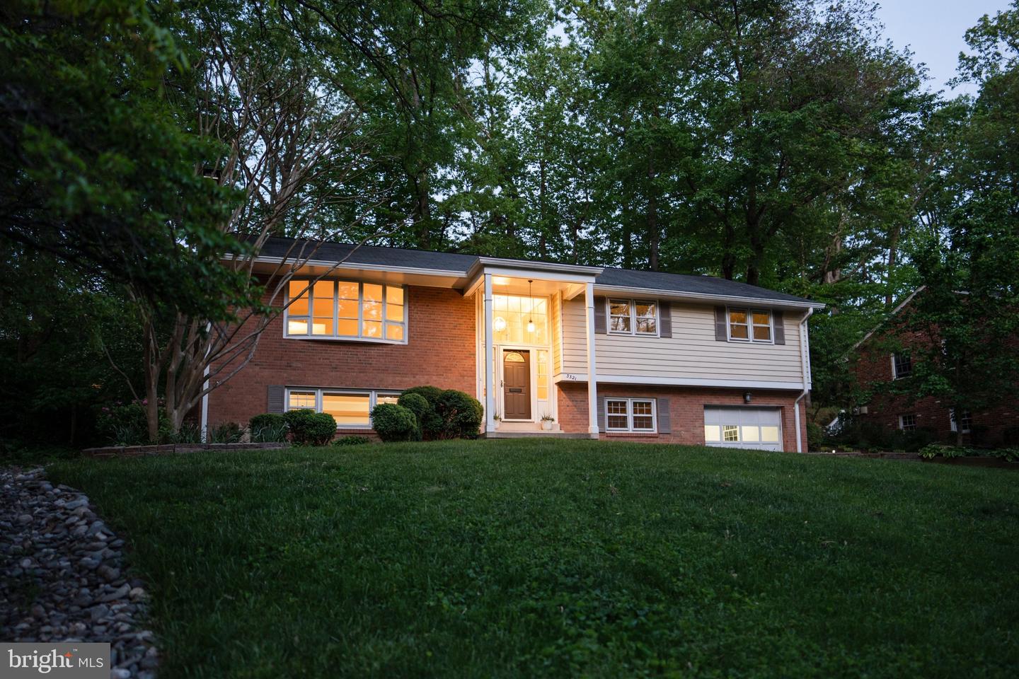 3321 PRINCE WILLIAM DR, FAIRFAX, Virginia 22031, 4 Bedrooms Bedrooms, ,3 BathroomsBathrooms,Residential,For sale,3321 PRINCE WILLIAM DR,VAFX2216830 MLS # VAFX2216830