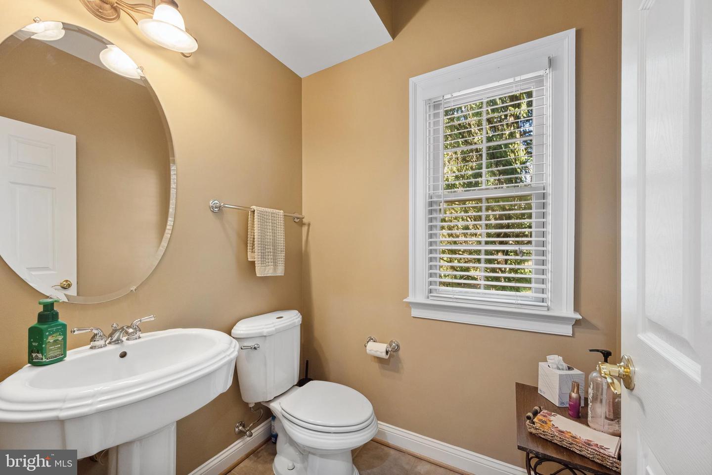 37968 PIGGOTT BOTTOM RD, PURCELLVILLE, Virginia 20132, 4 Bedrooms Bedrooms, ,4 BathroomsBathrooms,Residential,For sale,37968 PIGGOTT BOTTOM RD,VALO2089708 MLS # VALO2089708