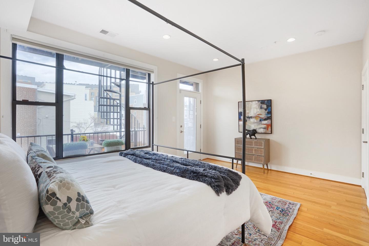 1402 K ST SE #2, WASHINGTON, District Of Columbia 20003, 2 Bedrooms Bedrooms, ,2 BathroomsBathrooms,Residential,For sale,1402 K ST SE #2,DCDC2191206 MLS # DCDC2191206