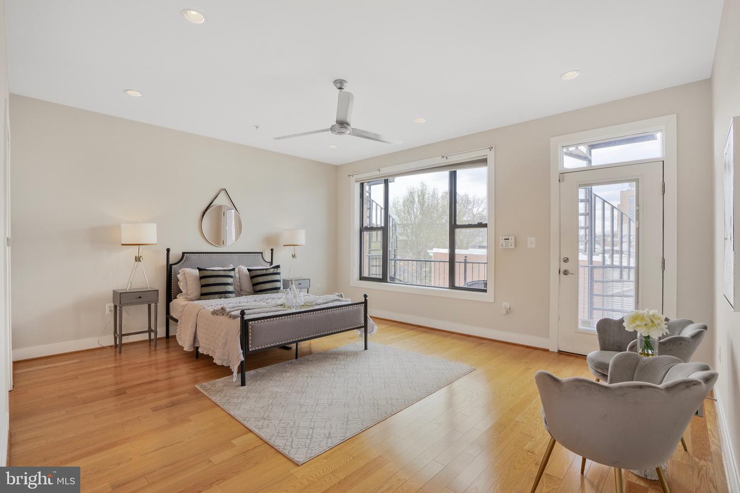 1402 K ST SE #2, WASHINGTON, District Of Columbia 20003, 2 Bedrooms Bedrooms, ,2 BathroomsBathrooms,Residential,For sale,1402 K ST SE #2,DCDC2191206 MLS # DCDC2191206