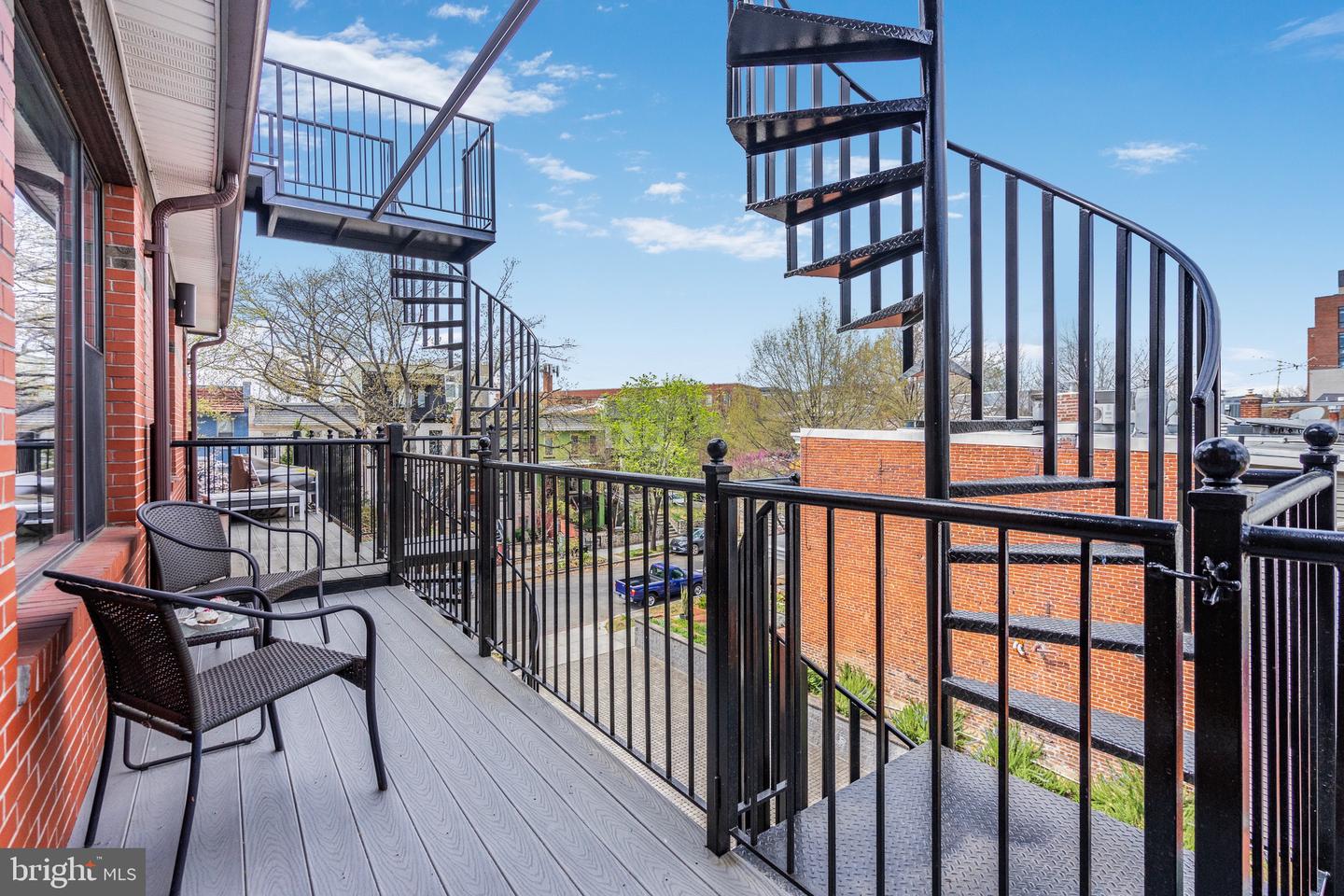 1402 K ST SE #2, WASHINGTON, District Of Columbia 20003, 2 Bedrooms Bedrooms, ,2 BathroomsBathrooms,Residential,For sale,1402 K ST SE #2,DCDC2191206 MLS # DCDC2191206
