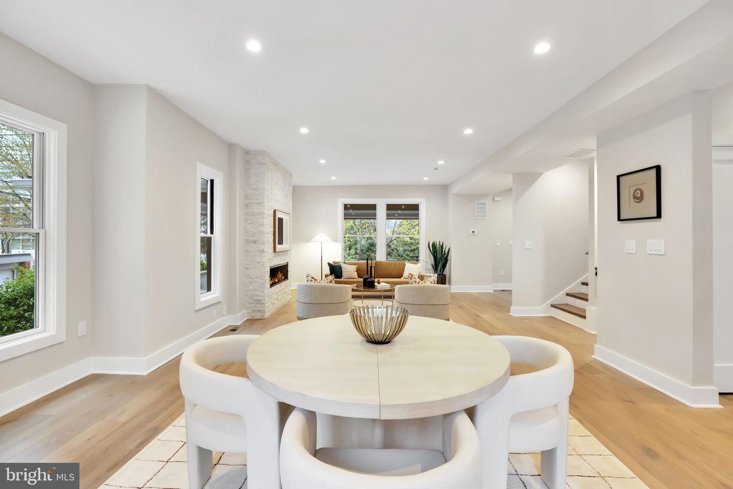 3740 KANAWHA ST NW, WASHINGTON, District Of Columbia 20015, 5 Bedrooms Bedrooms, ,4 BathroomsBathrooms,Residential,For sale,3740 KANAWHA ST NW,DCDC2191558 MLS # DCDC2191558