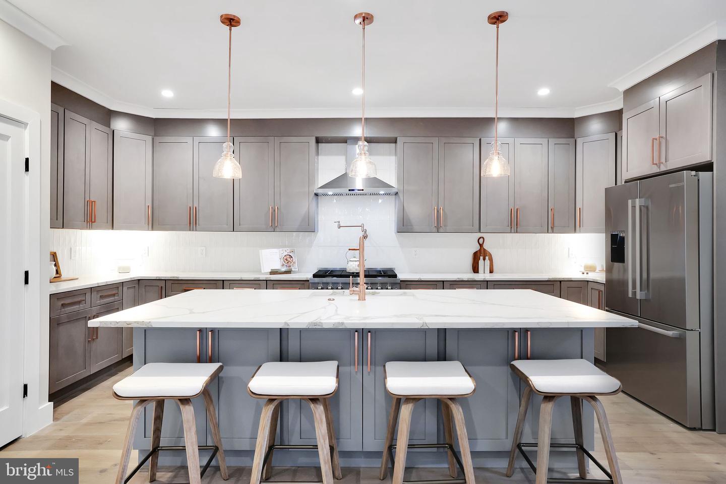 3740 KANAWHA ST NW, WASHINGTON, District Of Columbia 20015, 5 Bedrooms Bedrooms, ,4 BathroomsBathrooms,Residential,For sale,3740 KANAWHA ST NW,DCDC2191558 MLS # DCDC2191558