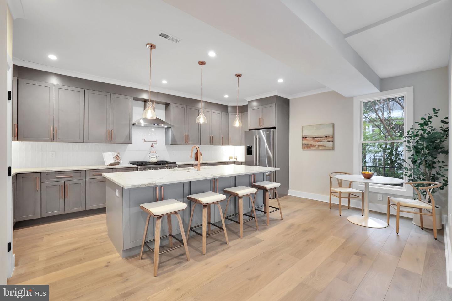 3740 KANAWHA ST NW, WASHINGTON, District Of Columbia 20015, 5 Bedrooms Bedrooms, ,4 BathroomsBathrooms,Residential,For sale,3740 KANAWHA ST NW,DCDC2191558 MLS # DCDC2191558