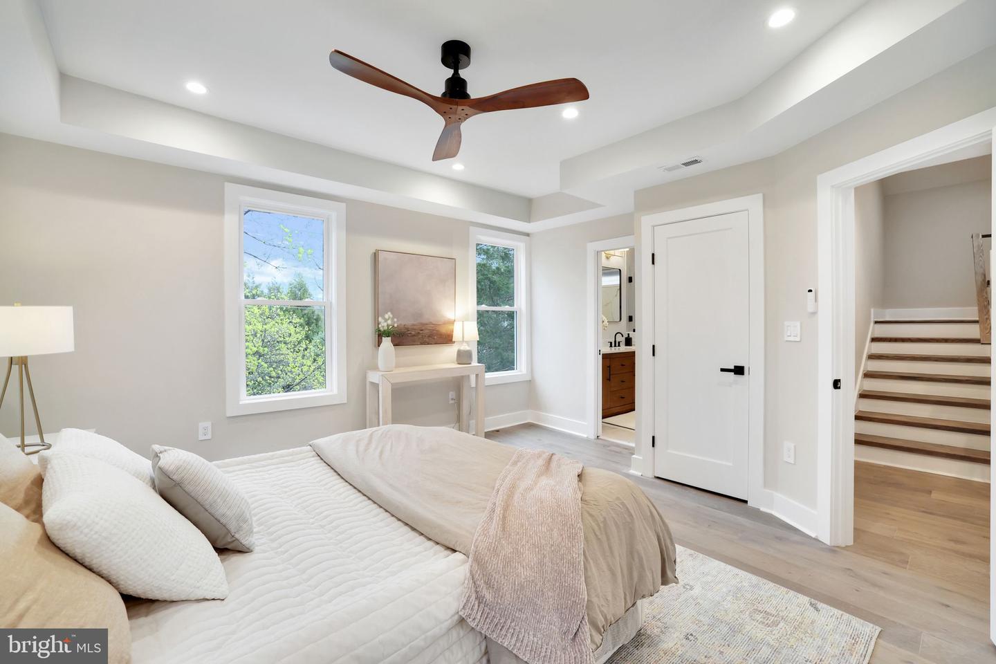 3740 KANAWHA ST NW, WASHINGTON, District Of Columbia 20015, 5 Bedrooms Bedrooms, ,4 BathroomsBathrooms,Residential,For sale,3740 KANAWHA ST NW,DCDC2191558 MLS # DCDC2191558