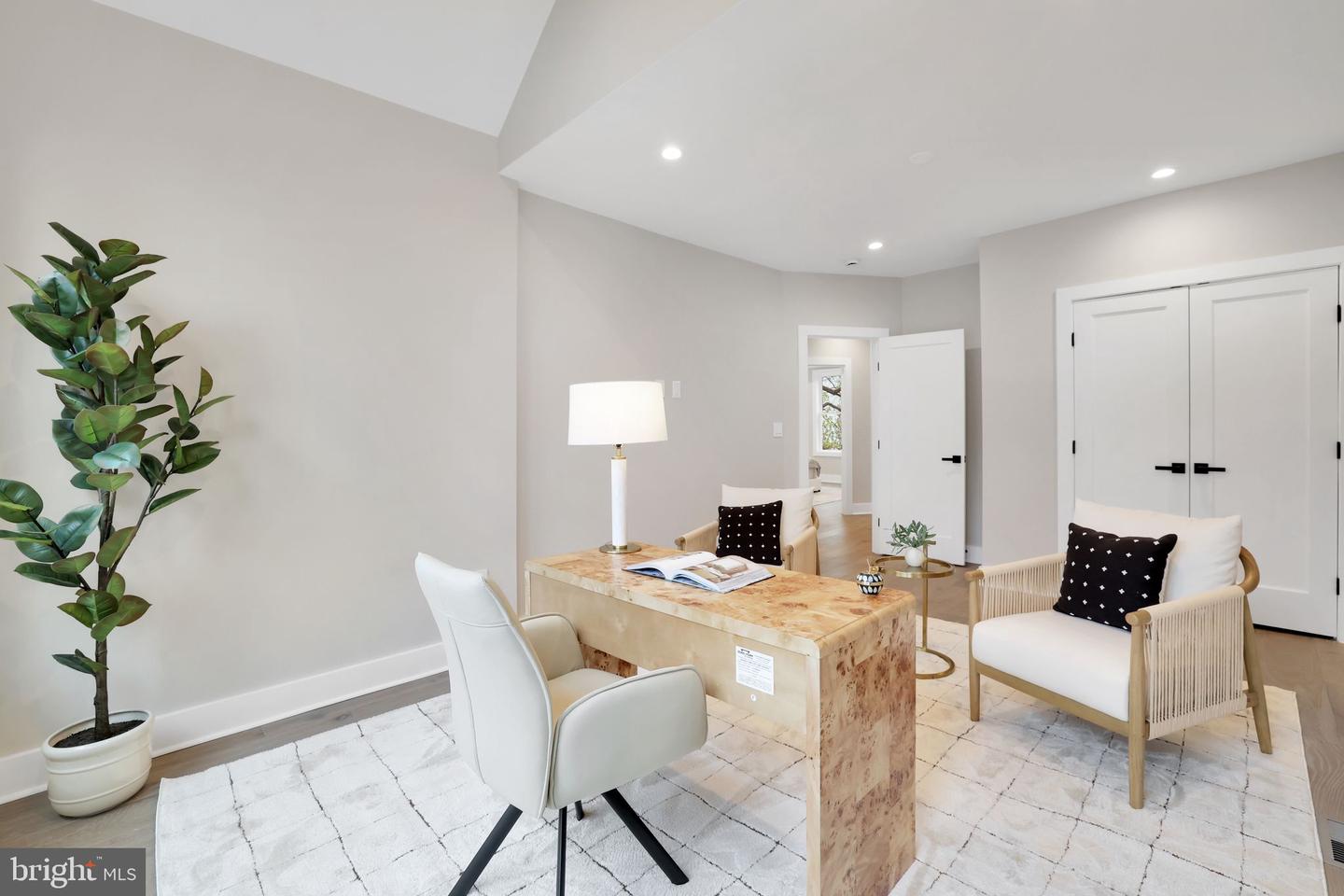 3740 KANAWHA ST NW, WASHINGTON, District Of Columbia 20015, 5 Bedrooms Bedrooms, ,4 BathroomsBathrooms,Residential,For sale,3740 KANAWHA ST NW,DCDC2191558 MLS # DCDC2191558