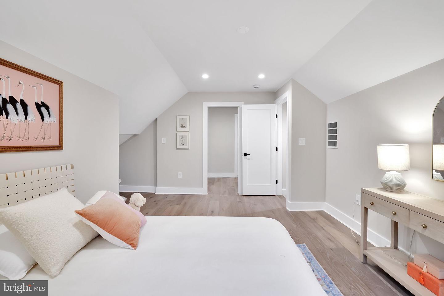 3740 KANAWHA ST NW, WASHINGTON, District Of Columbia 20015, 5 Bedrooms Bedrooms, ,4 BathroomsBathrooms,Residential,For sale,3740 KANAWHA ST NW,DCDC2191558 MLS # DCDC2191558