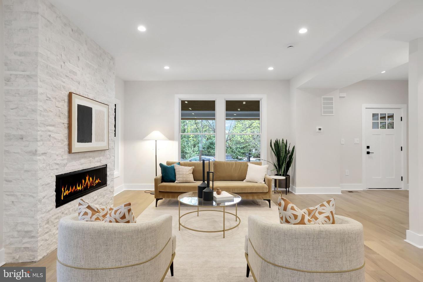 3740 KANAWHA ST NW, WASHINGTON, District Of Columbia 20015, 5 Bedrooms Bedrooms, ,4 BathroomsBathrooms,Residential,For sale,3740 KANAWHA ST NW,DCDC2191558 MLS # DCDC2191558