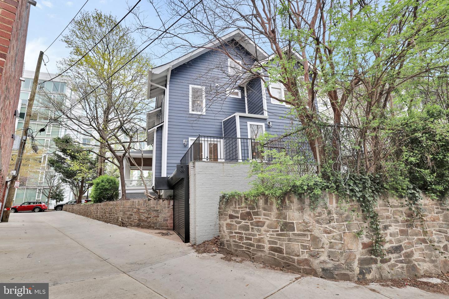 3740 KANAWHA ST NW, WASHINGTON, District Of Columbia 20015, 5 Bedrooms Bedrooms, ,4 BathroomsBathrooms,Residential,For sale,3740 KANAWHA ST NW,DCDC2191558 MLS # DCDC2191558