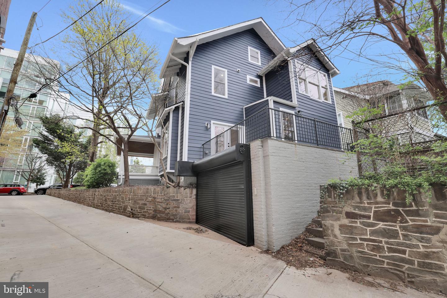 3740 KANAWHA ST NW, WASHINGTON, District Of Columbia 20015, 5 Bedrooms Bedrooms, ,4 BathroomsBathrooms,Residential,For sale,3740 KANAWHA ST NW,DCDC2191558 MLS # DCDC2191558