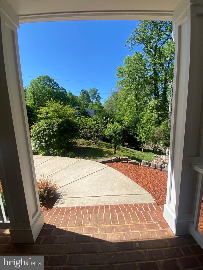 19078 WINDSOR RD, TRIANGLE, Virginia 22172, 6 Bedrooms Bedrooms, ,4 BathroomsBathrooms,Residential,For sale,19078 WINDSOR RD,VAPW2090554 MLS # VAPW2090554