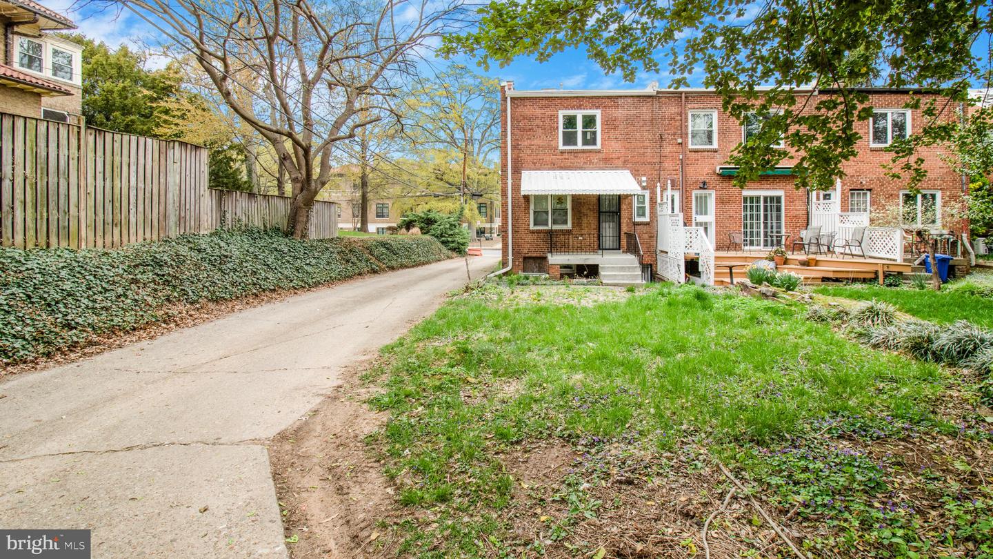 901 VARNUM ST NE, WASHINGTON, District Of Columbia 20017, 4 Bedrooms Bedrooms, ,2 BathroomsBathrooms,Residential,For sale,901 VARNUM ST NE,DCDC2193484 MLS # DCDC2193484