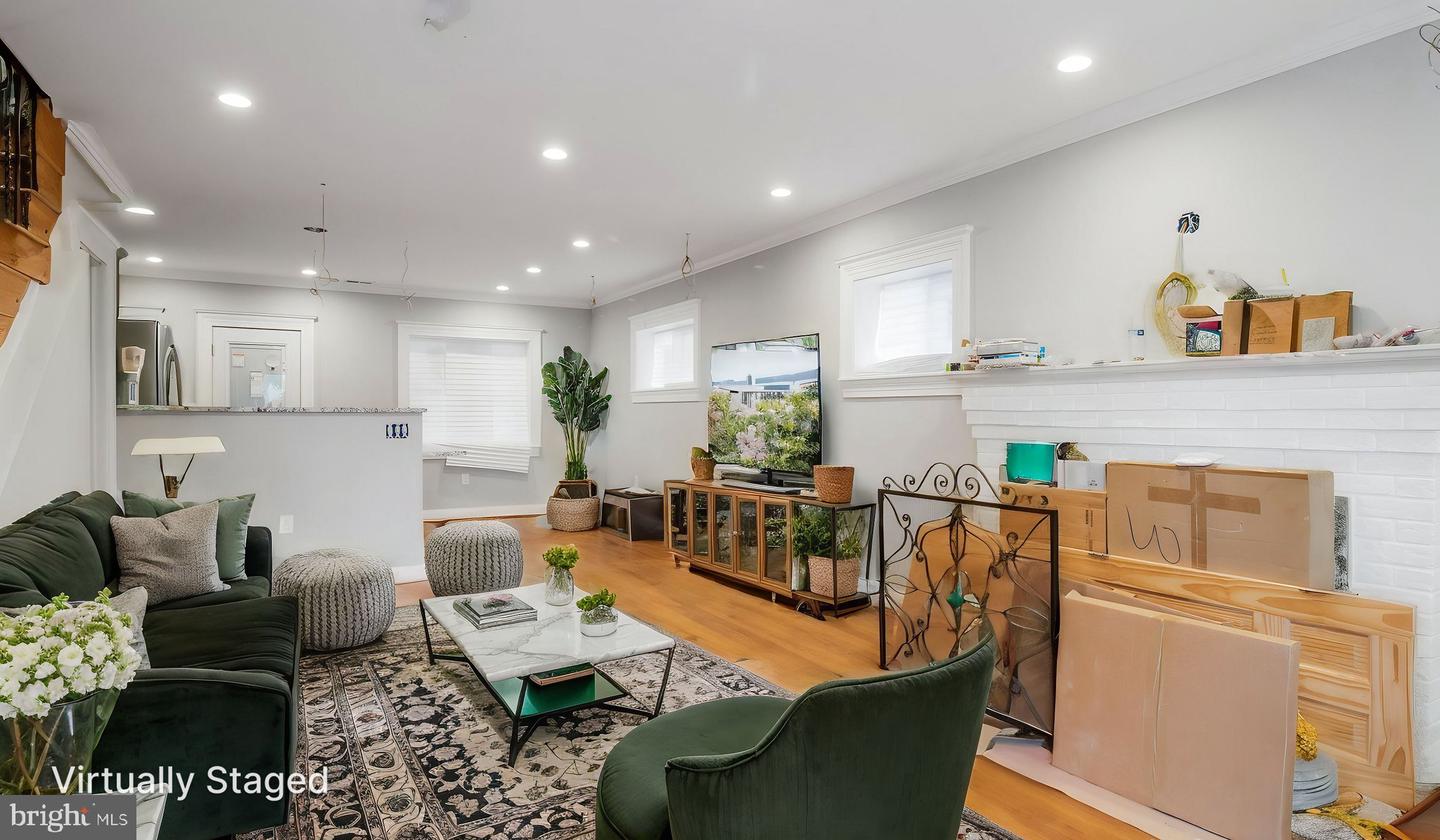 901 VARNUM ST NE, WASHINGTON, District Of Columbia 20017, 4 Bedrooms Bedrooms, ,2 BathroomsBathrooms,Residential,For sale,901 VARNUM ST NE,DCDC2193484 MLS # DCDC2193484