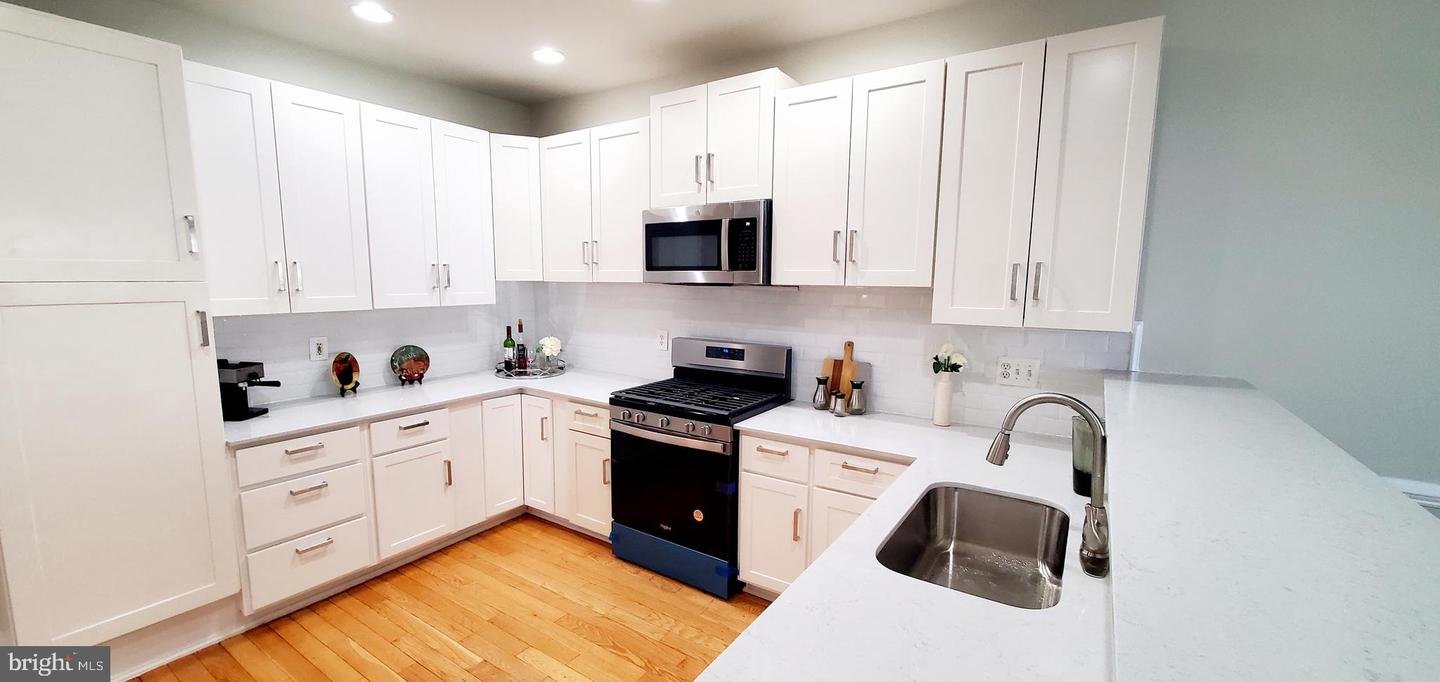 20153 VALHALLA SQ, ASHBURN, Virginia 20147, 3 Bedrooms Bedrooms, ,3 BathroomsBathrooms,Residential,For sale,20153 VALHALLA SQ,VALO2090020 MLS # VALO2090020