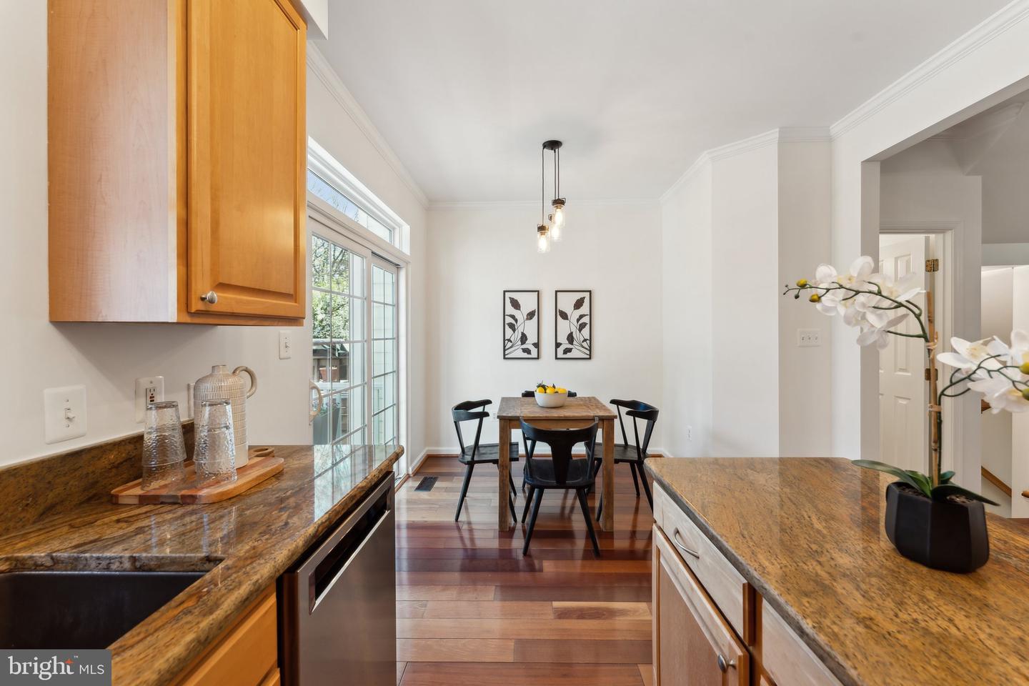 3913A ELBERT AVE, ALEXANDRIA, Virginia 22305, 3 Bedrooms Bedrooms, ,3 BathroomsBathrooms,Residential,For sale,3913A ELBERT AVE,VAAX2043190 MLS # VAAX2043190