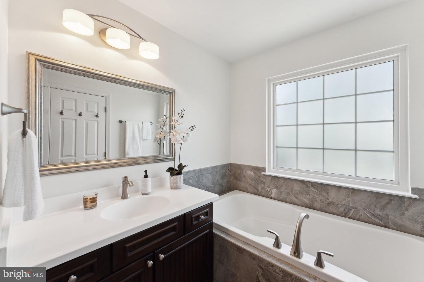 3913A ELBERT AVE, ALEXANDRIA, Virginia 22305, 3 Bedrooms Bedrooms, ,3 BathroomsBathrooms,Residential,For sale,3913A ELBERT AVE,VAAX2043190 MLS # VAAX2043190