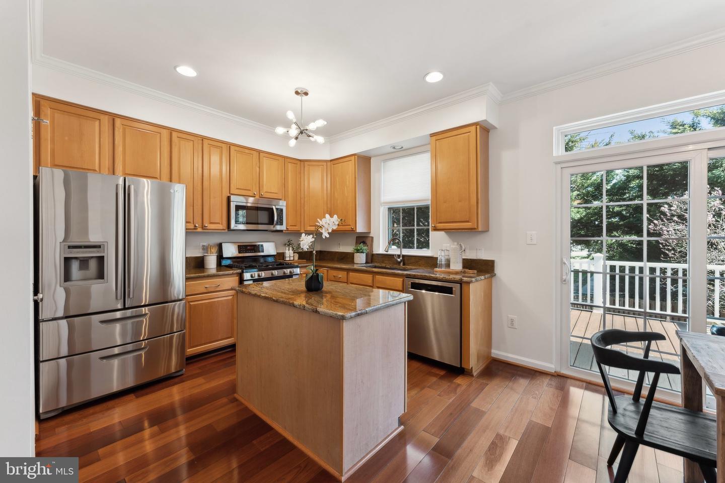3913A ELBERT AVE, ALEXANDRIA, Virginia 22305, 3 Bedrooms Bedrooms, ,3 BathroomsBathrooms,Residential,For sale,3913A ELBERT AVE,VAAX2043190 MLS # VAAX2043190