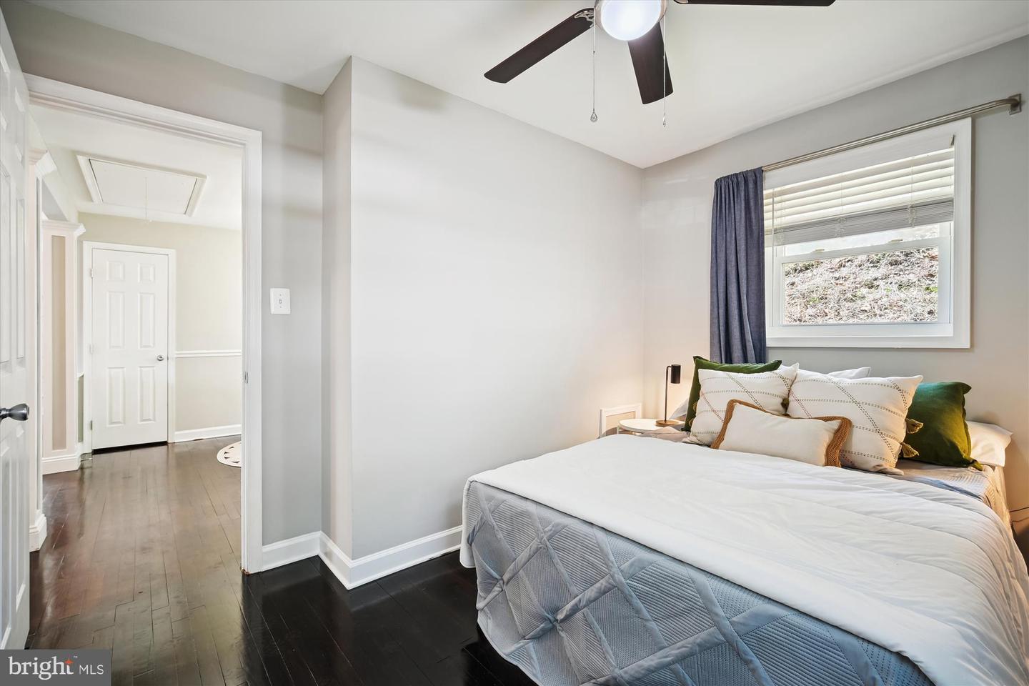 1416 S BUCHANAN ST, ARLINGTON, Virginia 22204, 3 Bedrooms Bedrooms, ,2 BathroomsBathrooms,Residential,For sale,1416 S BUCHANAN ST,VAAR2055000 MLS # VAAR2055000