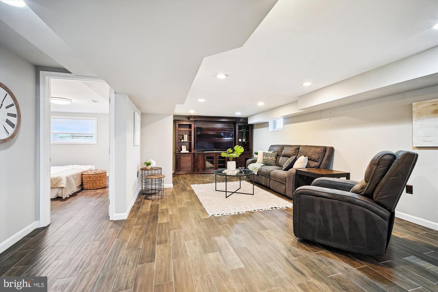 1416 S BUCHANAN ST, ARLINGTON, Virginia 22204, 3 Bedrooms Bedrooms, ,2 BathroomsBathrooms,Residential,For sale,1416 S BUCHANAN ST,VAAR2055000 MLS # VAAR2055000