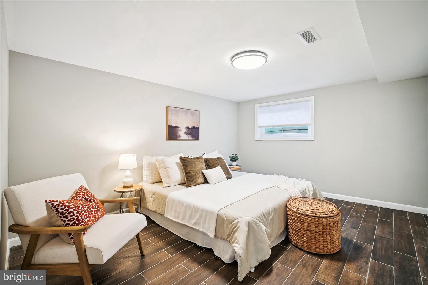 1416 S BUCHANAN ST, ARLINGTON, Virginia 22204, 3 Bedrooms Bedrooms, ,2 BathroomsBathrooms,Residential,For sale,1416 S BUCHANAN ST,VAAR2055000 MLS # VAAR2055000