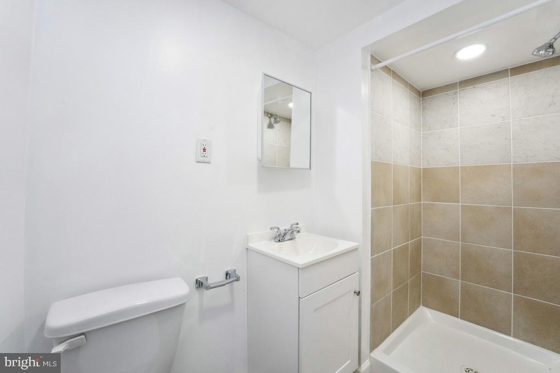 71 54TH ST SE, WASHINGTON, District Of Columbia 20019, 3 Bedrooms Bedrooms, ,2 BathroomsBathrooms,Residential,For sale,71 54TH ST SE,DCDC2192124 MLS # DCDC2192124