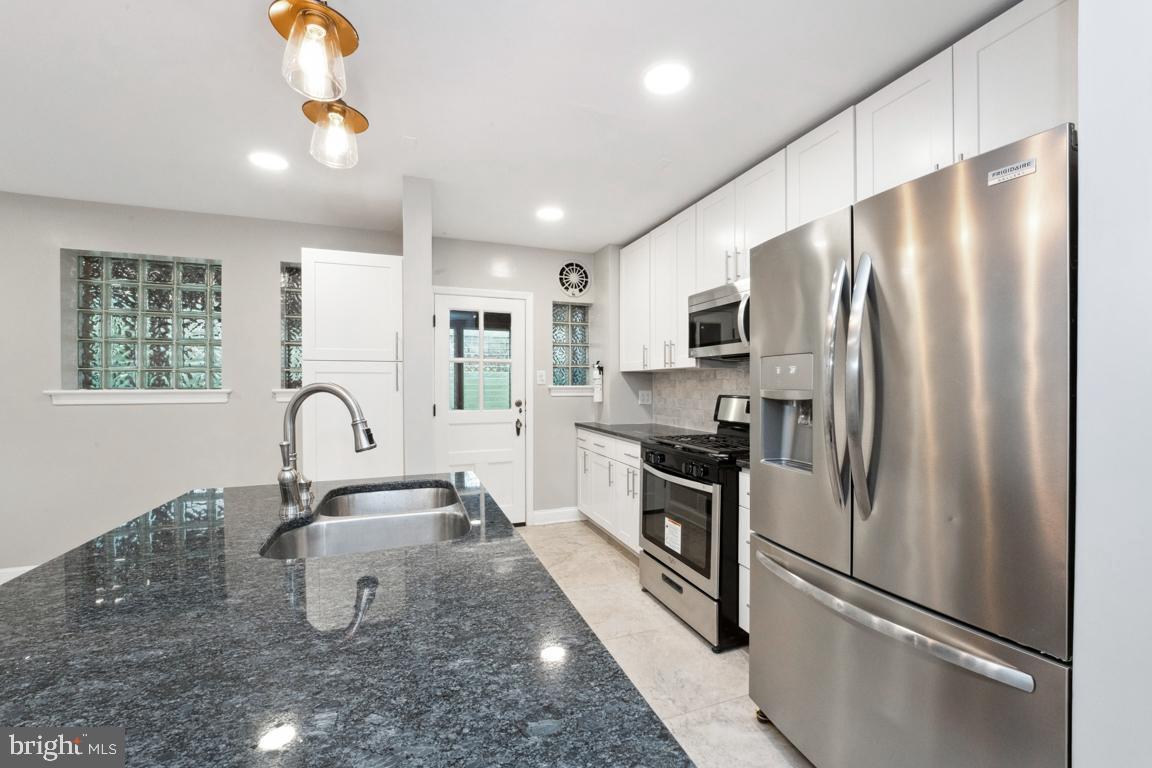 71 54TH ST SE, WASHINGTON, District Of Columbia 20019, 3 Bedrooms Bedrooms, ,2 BathroomsBathrooms,Residential,For sale,71 54TH ST SE,DCDC2192124 MLS # DCDC2192124