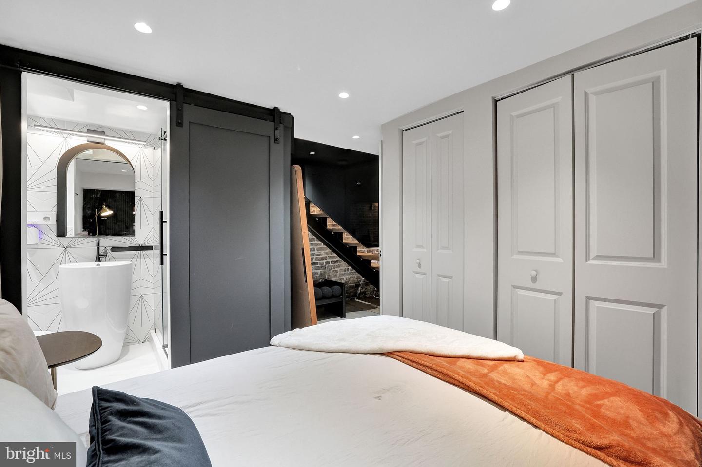 1444 FLORIDA AVE NW, WASHINGTON, District Of Columbia 20009, 4 Bedrooms Bedrooms, ,3 BathroomsBathrooms,Residential,For sale,1444 FLORIDA AVE NW,DCDC2192188 MLS # DCDC2192188