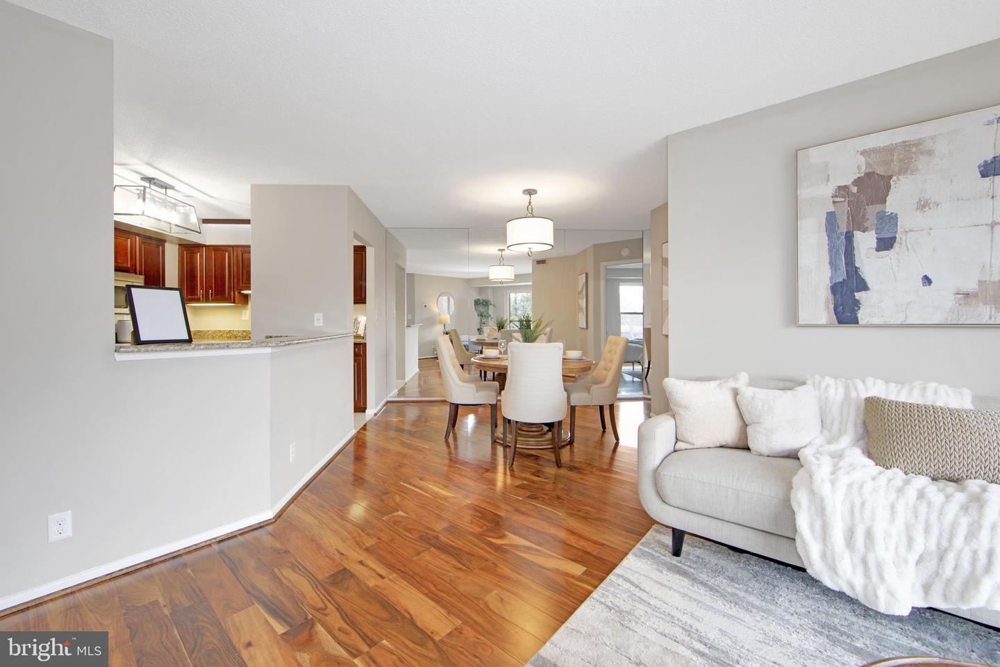 2100 LANGSTON BLVD #403, ARLINGTON, Virginia 22201, 2 Bedrooms Bedrooms, ,1 BathroomBathrooms,Residential,For sale,2100 LANGSTON BLVD #403,VAAR2052504 MLS # VAAR2052504