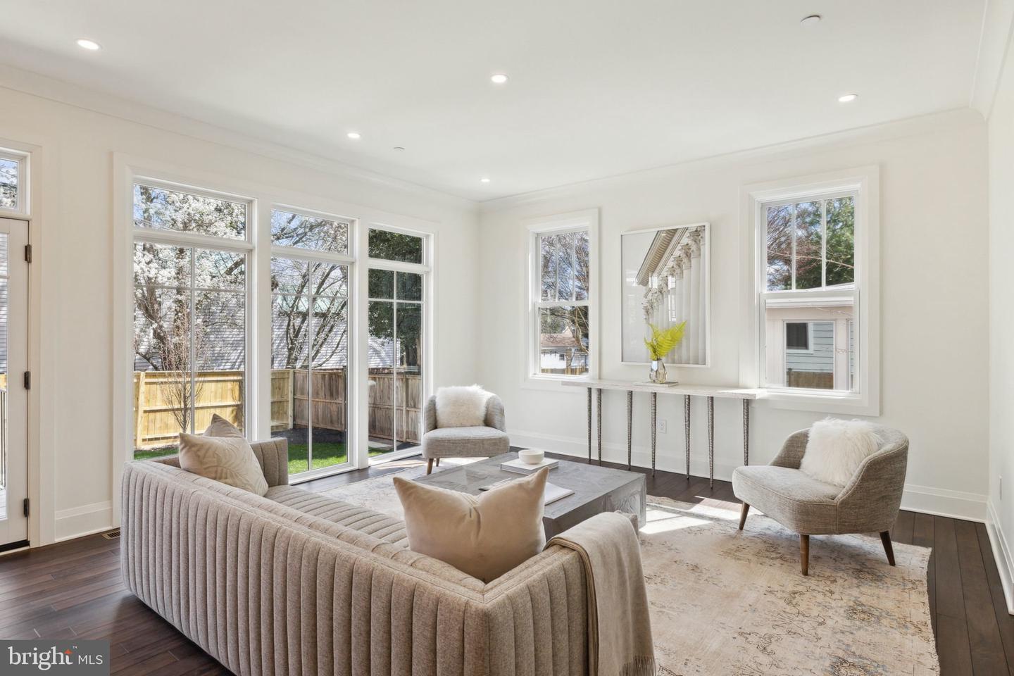 5115 42ND ST NW, WASHINGTON, District Of Columbia 20016, 6 Bedrooms Bedrooms, ,5 BathroomsBathrooms,Residential,For sale,5115 42ND ST NW,DCDC2184898 MLS # DCDC2184898