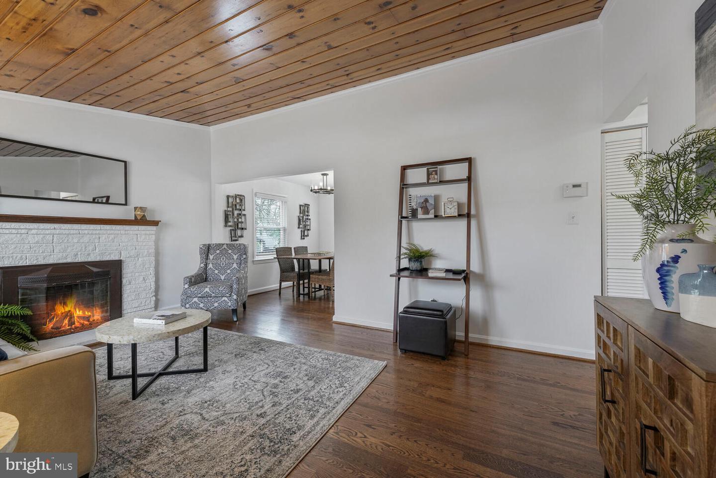 101 S LEXINGTON ST, ARLINGTON, Virginia 22204, 4 Bedrooms Bedrooms, ,2 BathroomsBathrooms,Residential,For sale,101 S LEXINGTON ST,VAAR2053624 MLS # VAAR2053624