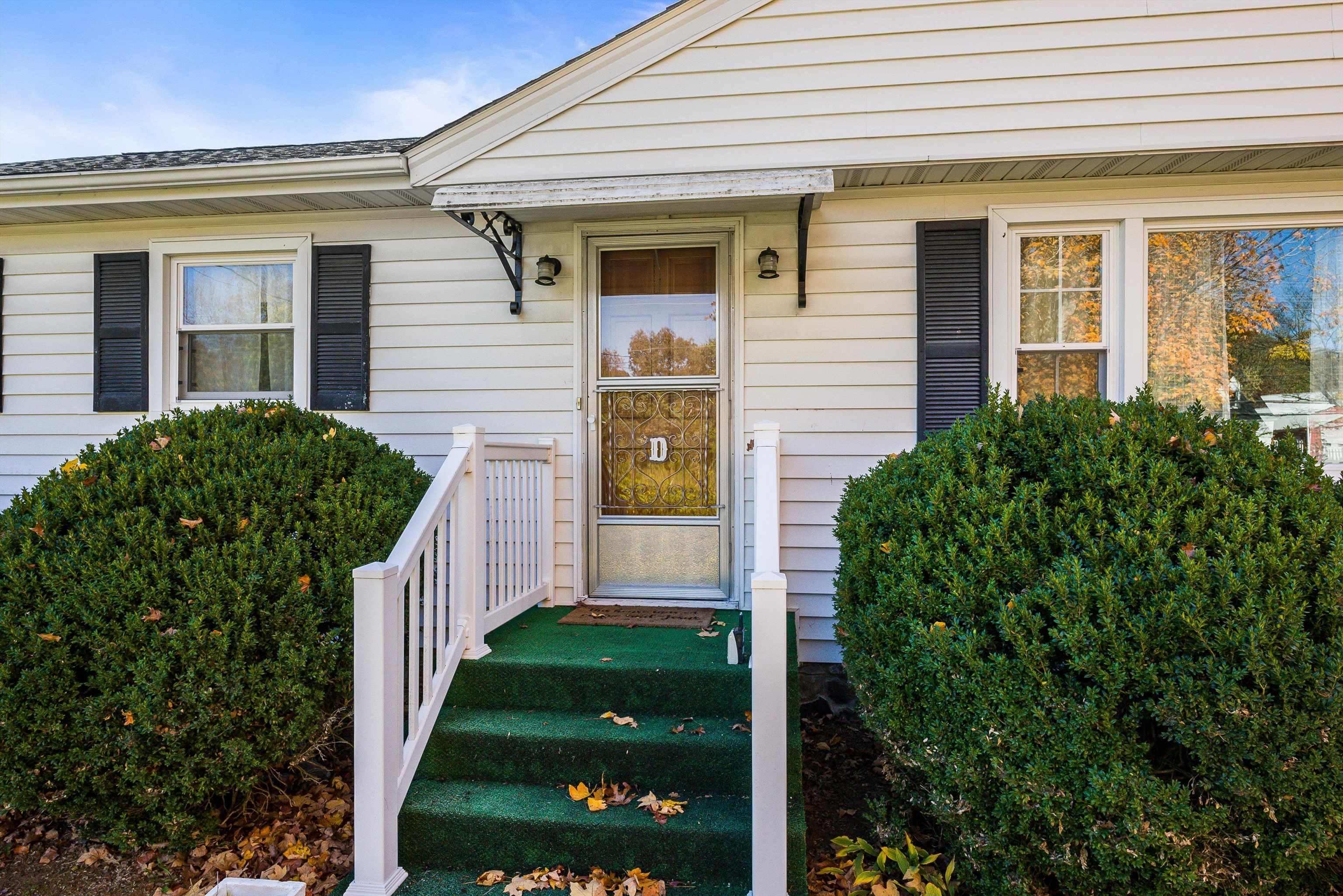 14335 SOUTH EAST SIDE HWY, GROTTOES, Virginia 24441, 3 Bedrooms Bedrooms, ,1 BathroomBathrooms,Residential,14335 SOUTH EAST SIDE HWY,662766 MLS # 662766 14335 SOUTH EAST SIDE HWY, GROTTOES, Virginia 24441, 3 Bedrooms Bedrooms, ,1 BathroomBathrooms,Residential,14335 SOUTH EAST SIDE HWY,662766 MLS # 662766