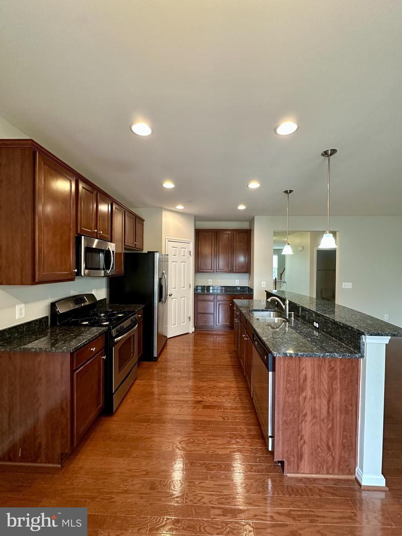 43903 CENTERGATE DR, ASHBURN, Virginia 20148, 3 Bedrooms Bedrooms, ,2 BathroomsBathrooms,Residential,For sale,43903 CENTERGATE DR,VALO2092606 MLS # VALO2092606
