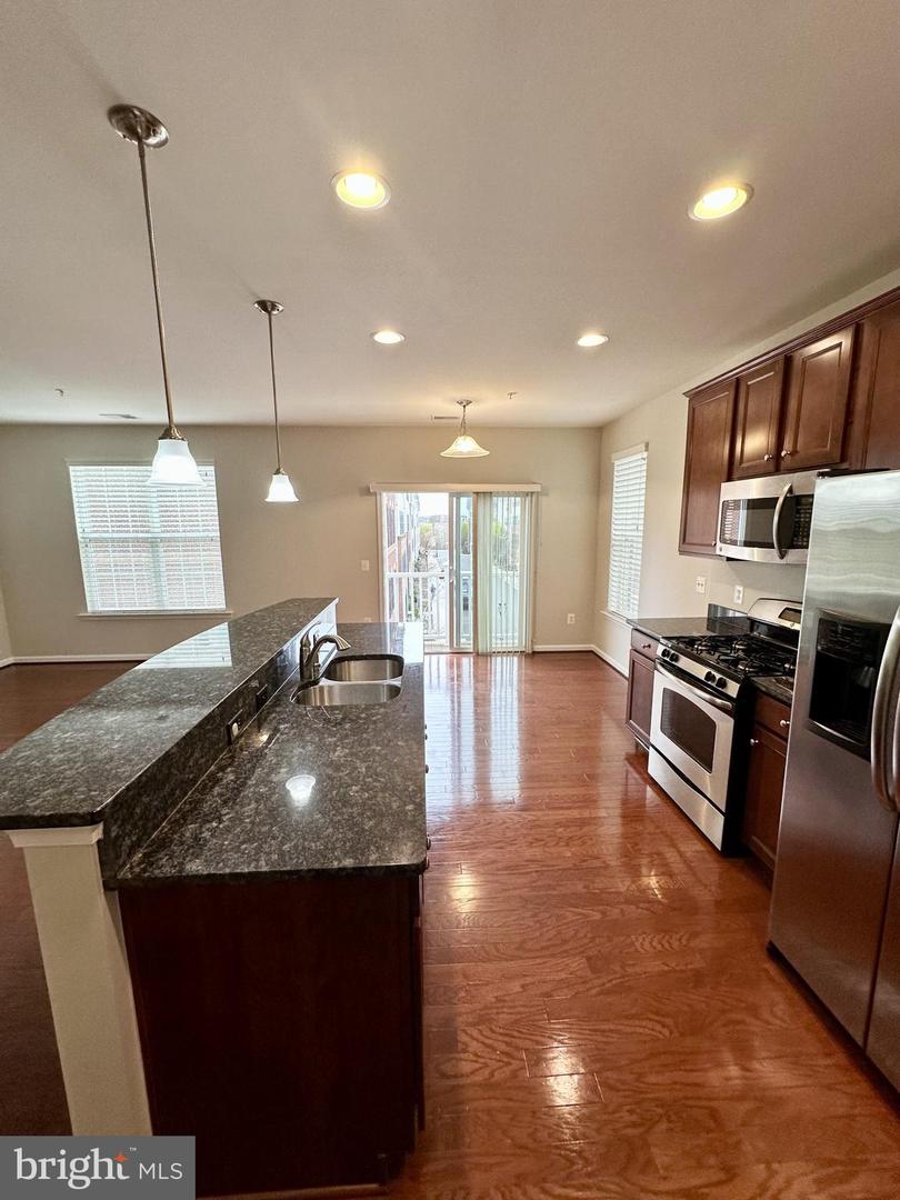 43903 CENTERGATE DR, ASHBURN, Virginia 20148, 3 Bedrooms Bedrooms, ,2 BathroomsBathrooms,Residential,For sale,43903 CENTERGATE DR,VALO2092606 MLS # VALO2092606