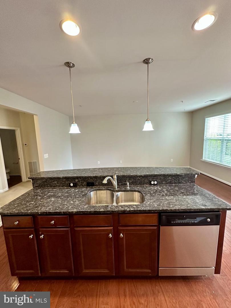 43903 CENTERGATE DR, ASHBURN, Virginia 20148, 3 Bedrooms Bedrooms, ,2 BathroomsBathrooms,Residential,For sale,43903 CENTERGATE DR,VALO2092606 MLS # VALO2092606