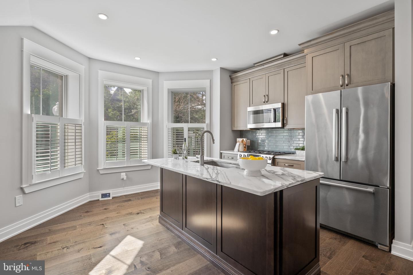 900 11TH ST NE #1, WASHINGTON, District Of Columbia 20002, 3 Bedrooms Bedrooms, ,3 BathroomsBathrooms,Residential,For sale,900 11TH ST NE #1,DCDC2193168 MLS # DCDC2193168