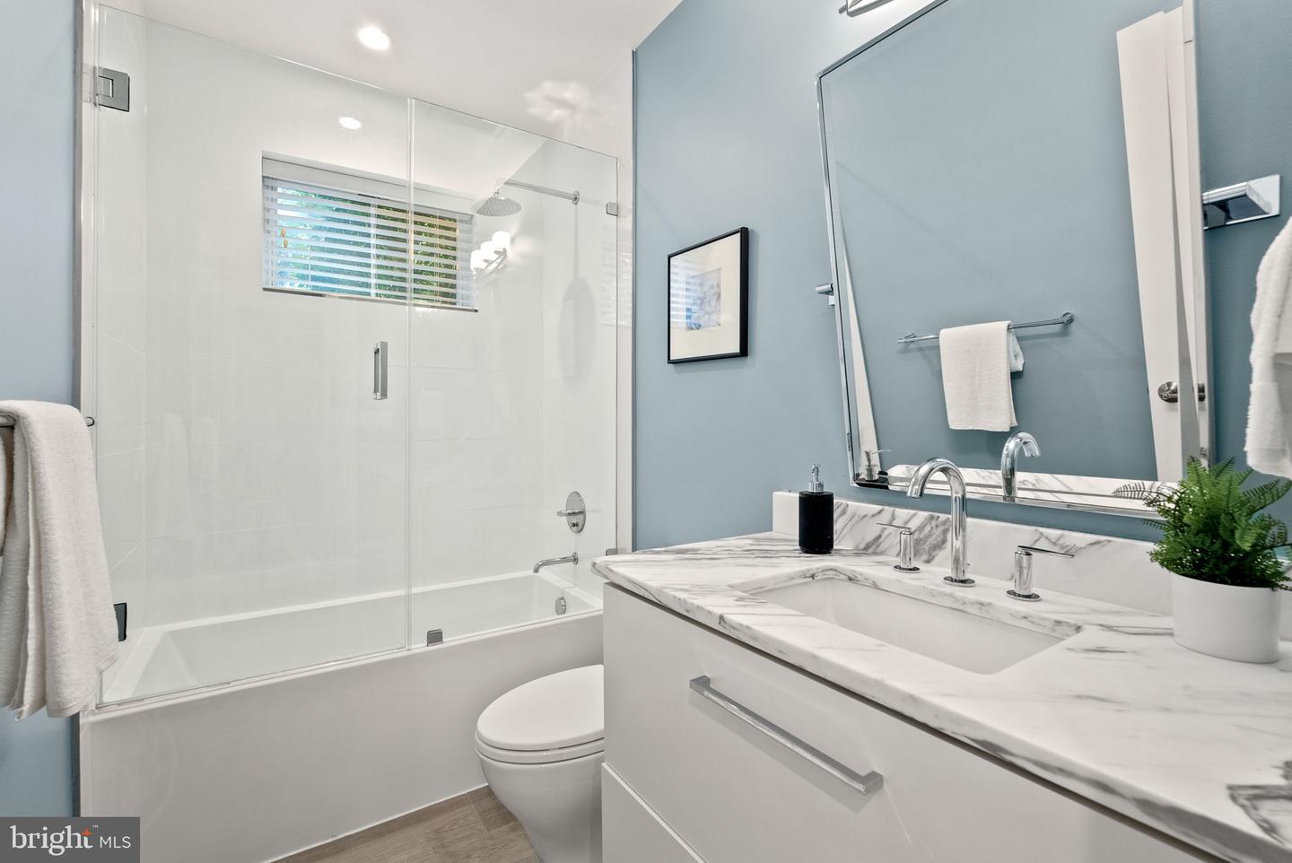 900 11TH ST NE #1, WASHINGTON, District Of Columbia 20002, 3 Bedrooms Bedrooms, ,3 BathroomsBathrooms,Residential,For sale,900 11TH ST NE #1,DCDC2193168 MLS # DCDC2193168