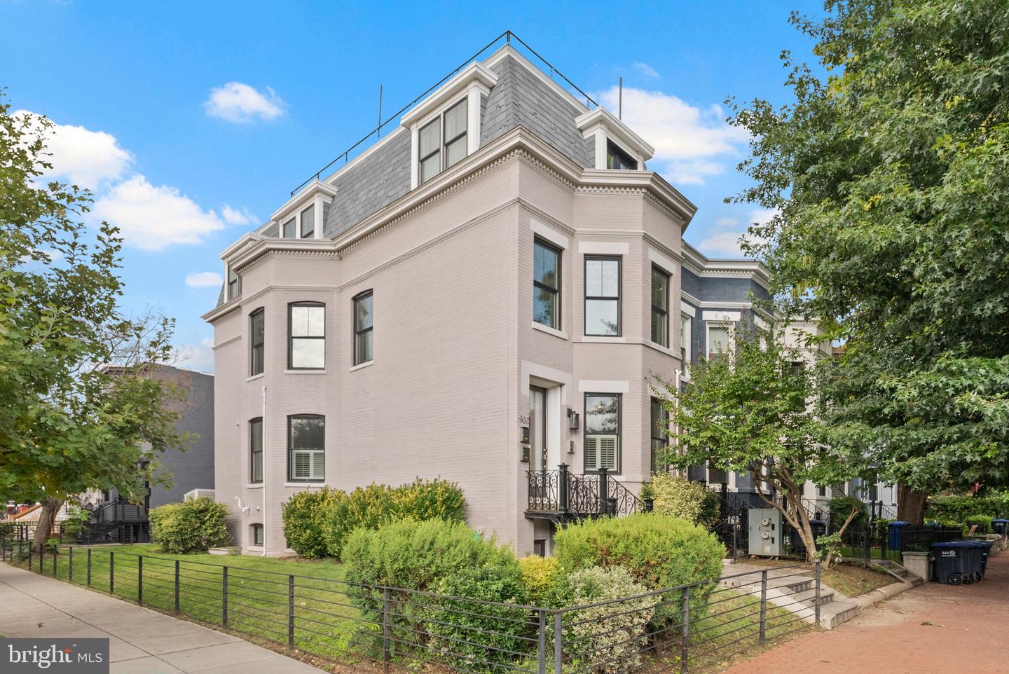 900 11TH ST NE #1, WASHINGTON, District Of Columbia 20002, 3 Bedrooms Bedrooms, ,3 BathroomsBathrooms,Residential,For sale,900 11TH ST NE #1,DCDC2193168 MLS # DCDC2193168