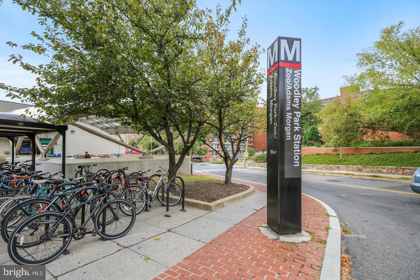2737 DEVONSHIRE PL NW #D, WASHINGTON, District Of Columbia 20008, 1 Bedroom Bedrooms, ,1 BathroomBathrooms,Residential,For sale,2737 DEVONSHIRE PL NW #D,DCDC2193228 MLS # DCDC2193228