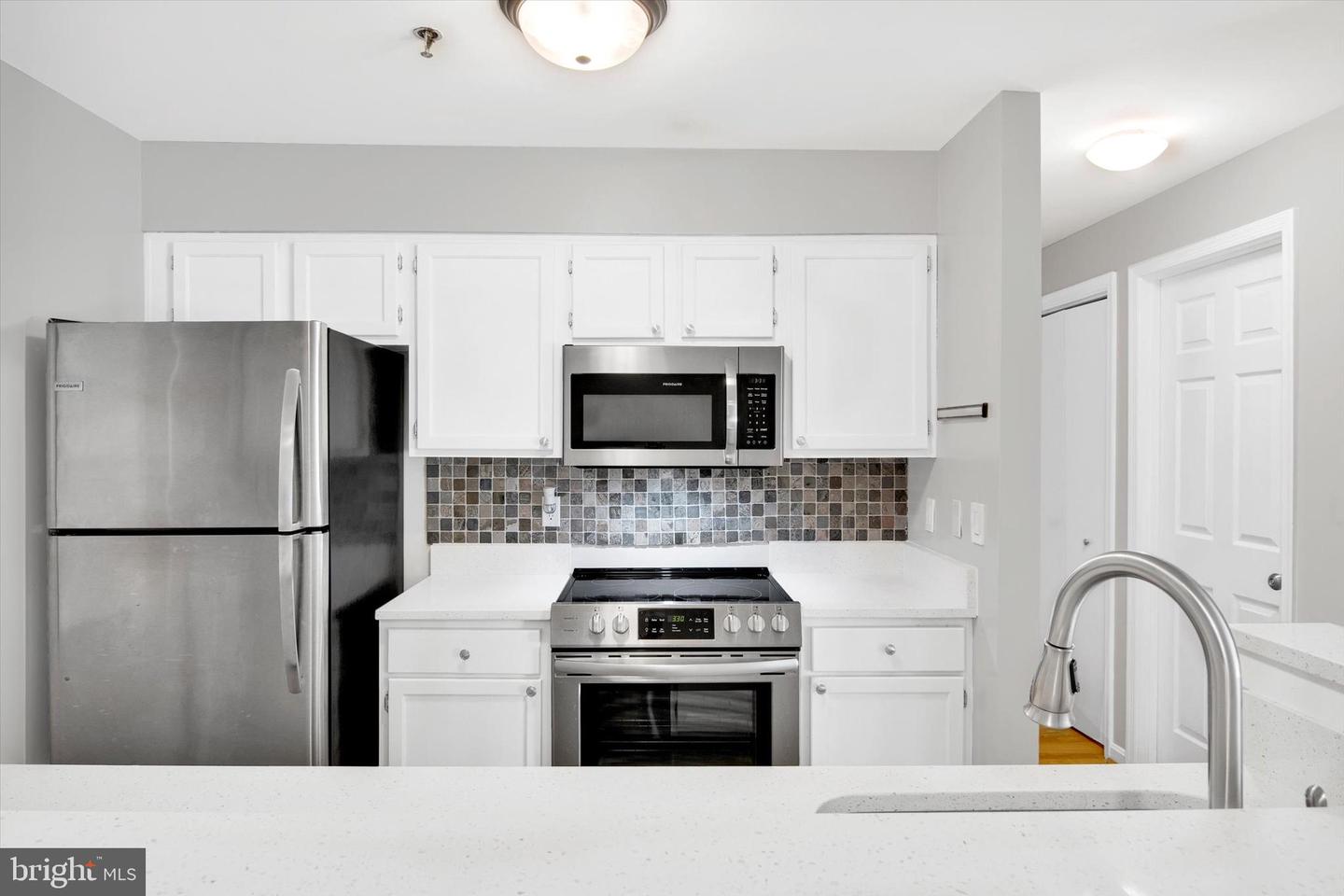 1100 QUAKER HILL DR #10, ALEXANDRIA, Virginia 22314, 2 Bedrooms Bedrooms, ,1 BathroomBathrooms,Residential,For sale,1100 QUAKER HILL DR #10,VAAX2043556 MLS # VAAX2043556