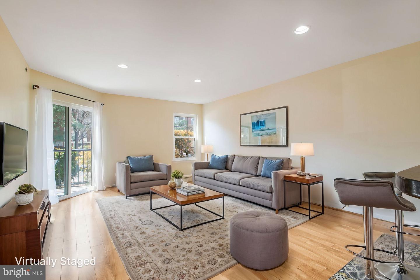3313 WYNDHAM CIR #1218, ALEXANDRIA, Virginia 22302, 1 Bedroom Bedrooms, ,1 BathroomBathrooms,Residential,For sale,3313 WYNDHAM CIR #1218,VAAX2043566 MLS # VAAX2043566