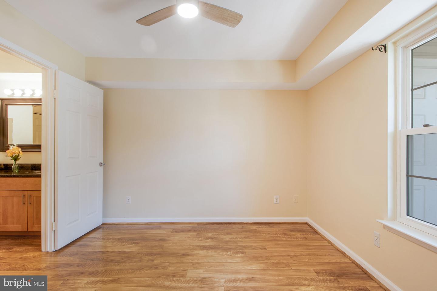 3313 WYNDHAM CIR #1218, ALEXANDRIA, Virginia 22302, 1 Bedroom Bedrooms, ,1 BathroomBathrooms,Residential,For sale,3313 WYNDHAM CIR #1218,VAAX2043566 MLS # VAAX2043566