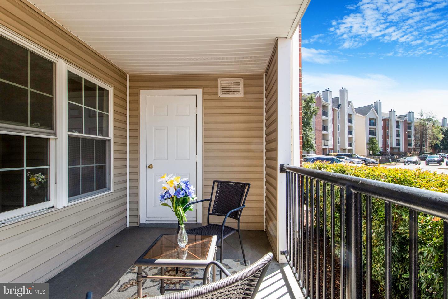 3313 WYNDHAM CIR #1218, ALEXANDRIA, Virginia 22302, 1 Bedroom Bedrooms, ,1 BathroomBathrooms,Residential,For sale,3313 WYNDHAM CIR #1218,VAAX2043566 MLS # VAAX2043566