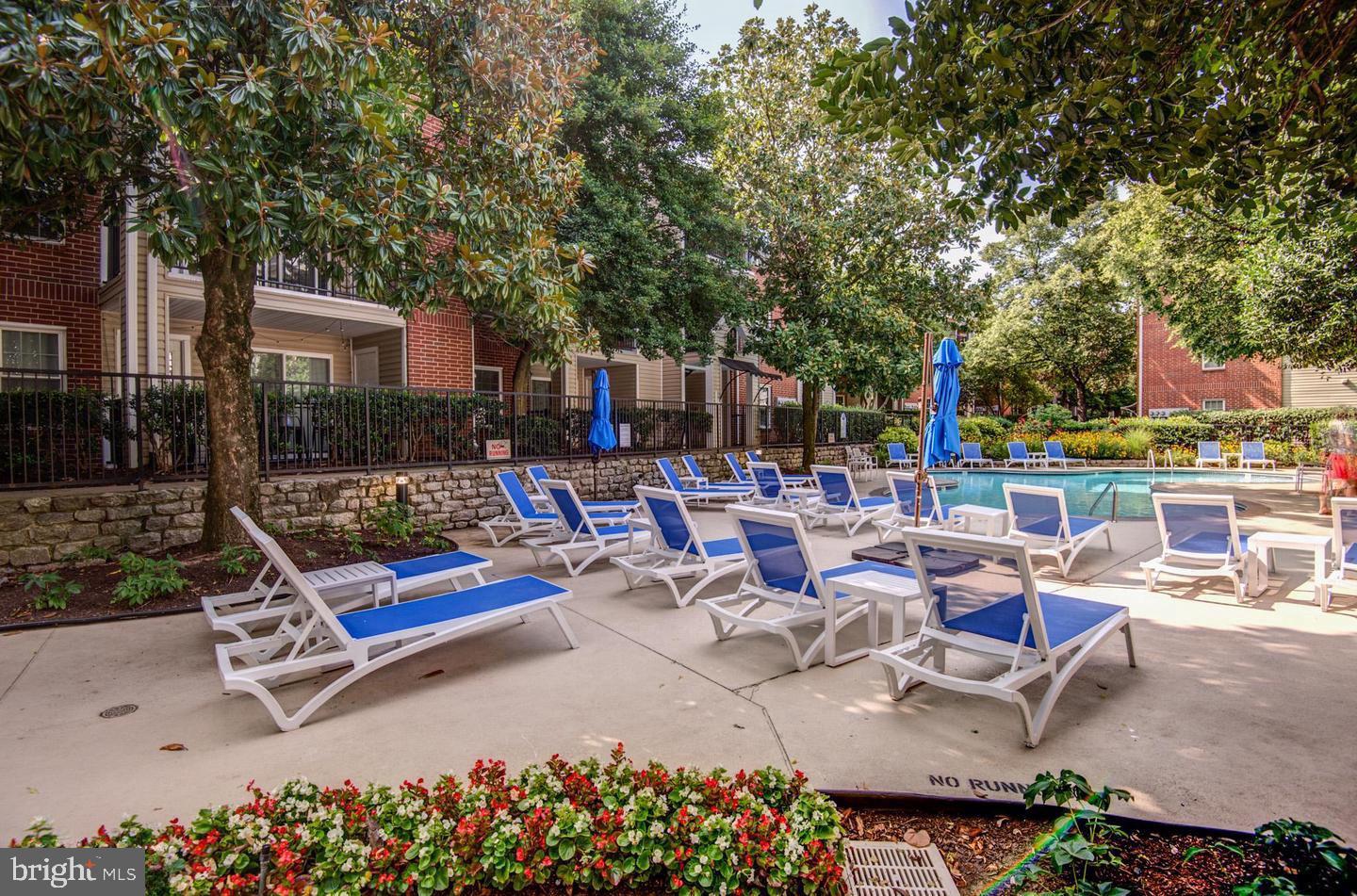 3313 WYNDHAM CIR #1218, ALEXANDRIA, Virginia 22302, 1 Bedroom Bedrooms, ,1 BathroomBathrooms,Residential,For sale,3313 WYNDHAM CIR #1218,VAAX2043566 MLS # VAAX2043566