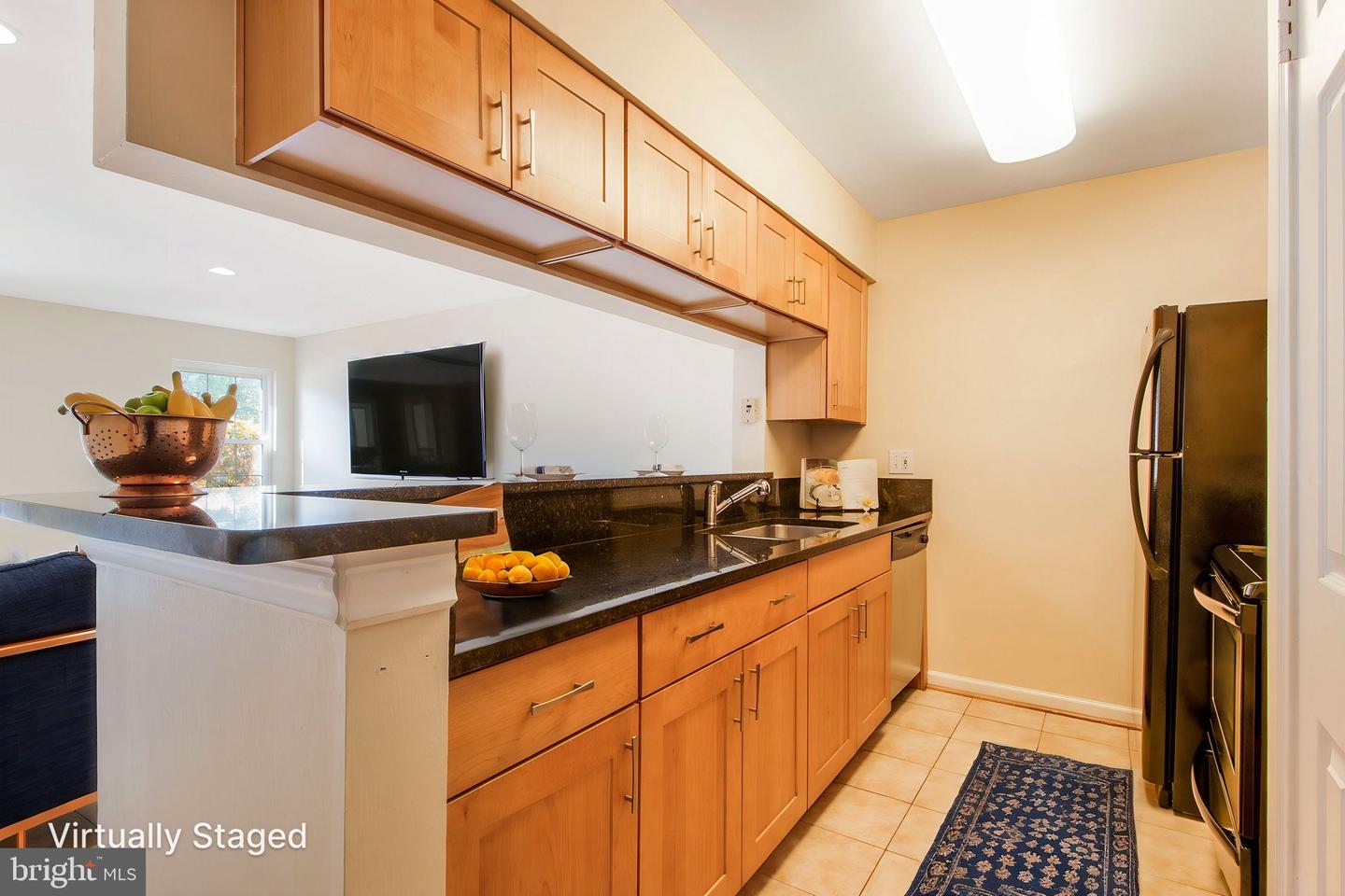3313 WYNDHAM CIR #1218, ALEXANDRIA, Virginia 22302, 1 Bedroom Bedrooms, ,1 BathroomBathrooms,Residential,For sale,3313 WYNDHAM CIR #1218,VAAX2043566 MLS # VAAX2043566
