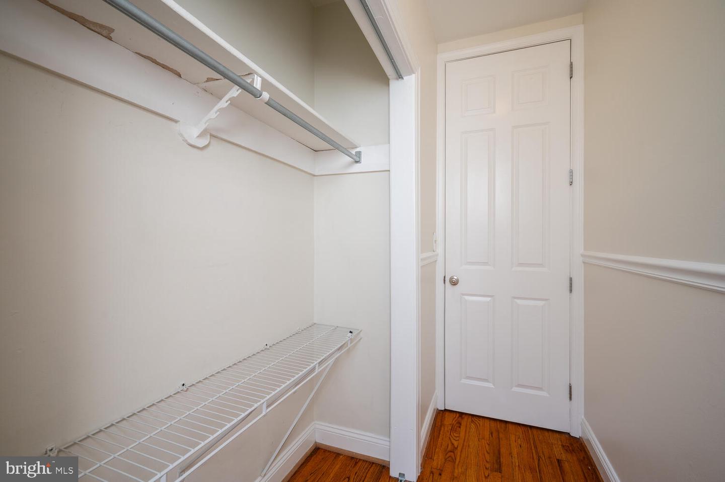 613 14TH PL NE, WASHINGTON, District Of Columbia 20002, 2 Bedrooms Bedrooms, ,2 BathroomsBathrooms,Residential,For sale,613 14TH PL NE,DCDC2193586 MLS # DCDC2193586