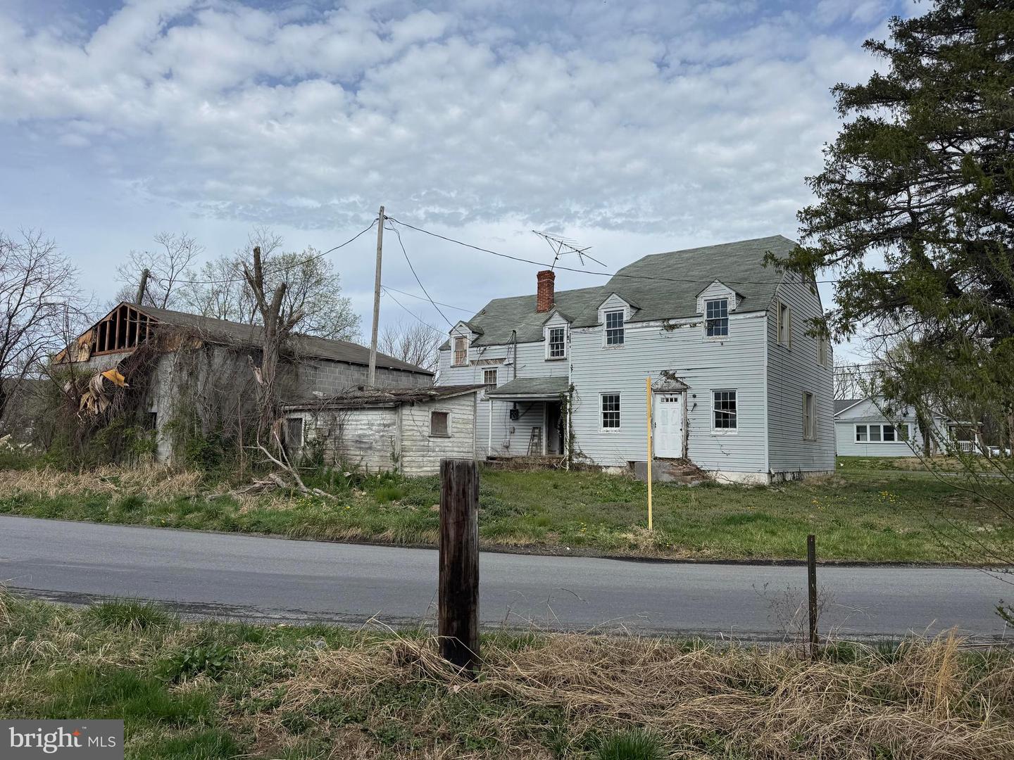 5310 STONEWALL JACKSON HWY, FRONT ROYAL, Virginia 22630, ,Residential,For sale,5310 STONEWALL JACKSON HWY,VAWR2010784 MLS # VAWR2010784