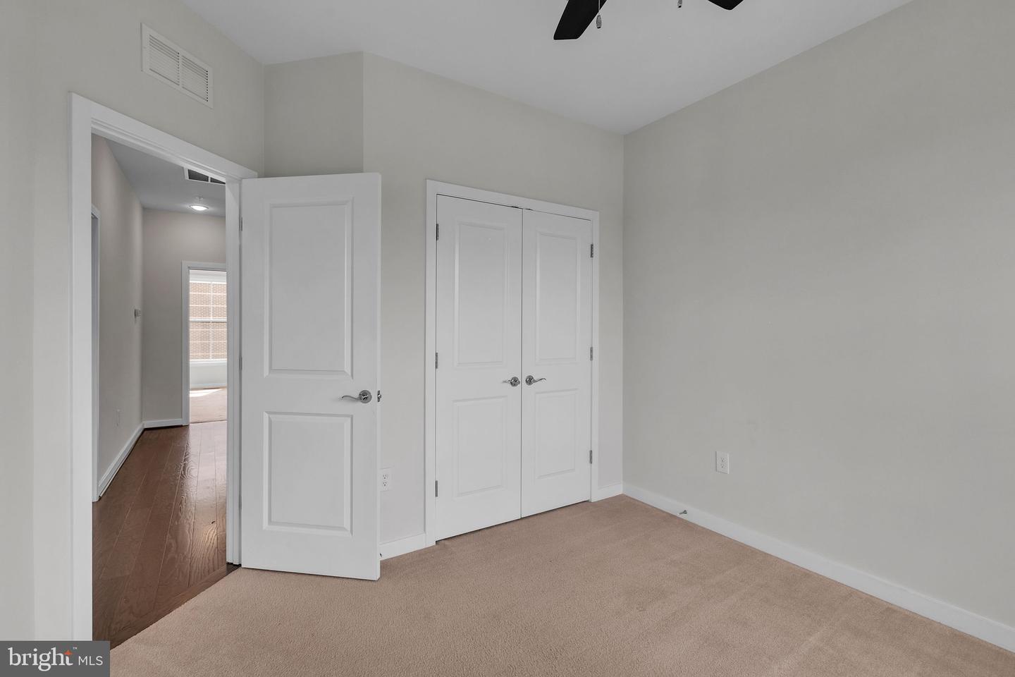 3951 OAK ST, FAIRFAX, Virginia 22030, 4 Bedrooms Bedrooms, 3 Rooms Rooms,3 BathroomsBathrooms,Residential,For sale,3951 OAK ST,VAFC2005608 MLS # VAFC2005608
