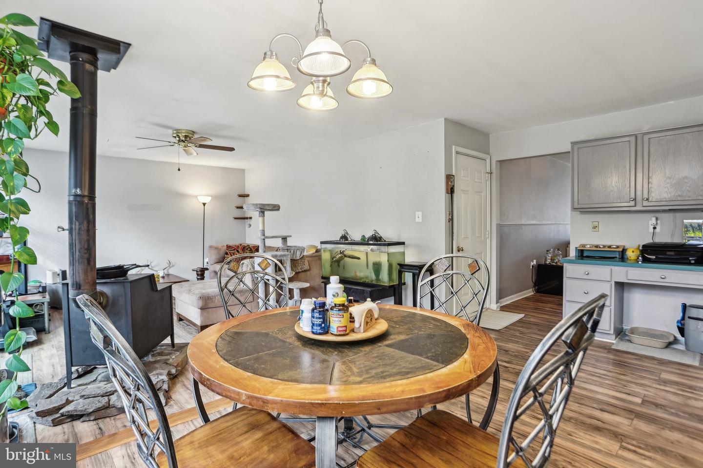 17391 ARROWOOD PL, ROUND HILL, Virginia 20141, 3 Bedrooms Bedrooms, ,2 BathroomsBathrooms,Residential,For sale,17391 ARROWOOD PL,VALO2091442 MLS # VALO2091442