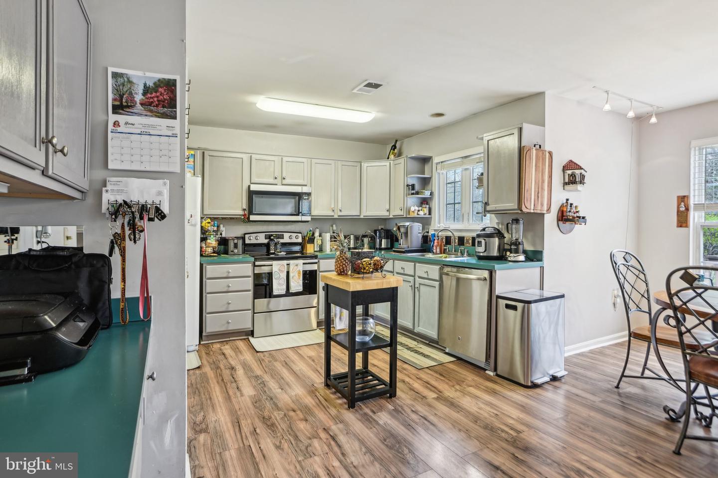 17391 ARROWOOD PL, ROUND HILL, Virginia 20141, 3 Bedrooms Bedrooms, ,2 BathroomsBathrooms,Residential,For sale,17391 ARROWOOD PL,VALO2091442 MLS # VALO2091442
